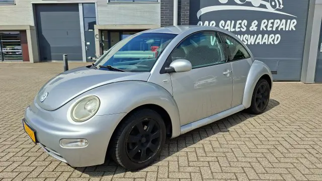 VOLKSWAGEN NEW BEETLE 1.6i 16V Airco / Nieuwe APK en Onderhoudsbeurt