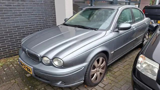 JAGUAR X-TYPE 2.5i V6 AUTOMAAT / 106.000 km / Pingelsensor moet vervangen worden