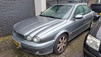 JAGUAR X-TYPE 2.5i V6 AUTOMAAT / 106.000 km / Pingelsensor moet vervangen worden