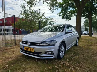 VOLKSWAGEN POLO 1.0 TSI BEATS/ACC/AUTOMAAT/CARPLAY/NAP