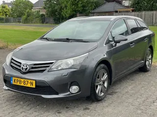 TOYOTA AVENSIS 1.8 VVT-I Business / ECC/ Navi/ Cruise/ Camera/ Xenon/ LM
