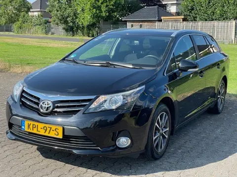 TOYOTA AVENSIS 1.8 VVT-I Business / ECC/ Navi/ Cruise/ Camera/ LM/ Stoelverwarming