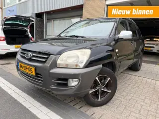 KIA SPORTAGE 2.0 CVVT Executive CLIMA LMV PDC TREKHAAK NAP APK 1-2027