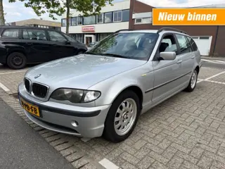 BMW 3-SERIE 316i Lifestyle Edition CLIMA NAVI HANDEL EXPORT PRIJS