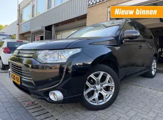 MITSUBISHI OUTLANDER 2.0 PHEV Instyle+ ACC ECC LEER DAK BOM VOL,NAP APK GOED ONDERHOUDEN 
