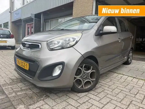 KIA PICANTO 1.0 CVVT Design Edition 4 X ELCTR. RAM PDC LMV NAP APK 8-2027