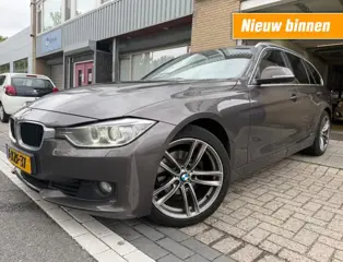 BMW 3-SERIE 320i High Executive HUD SPORT STOELEN LEER NETTE AUTO NAP APK 8-2027