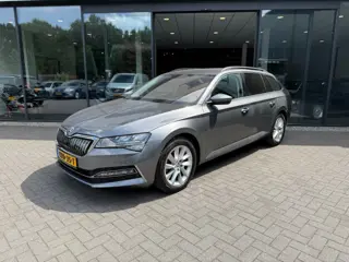 SKODA SUPERB Combi 1.4 TSI IV Ed. Plus,LED,Memory,Clima,Cruise,Stoelverw,Carplay,Camera,Trekhk Wegkl.,Digi Displ.