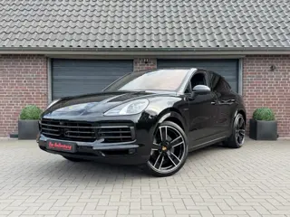 PORSCHE CAYENNE COUPE COUPE E-HYBRID PLATINUM EDITION LUCHTVERING 22 INCH 3D-VIEW
