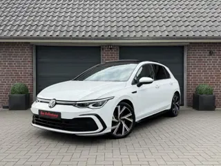 VOLKSWAGEN GOLF 1.5 ETSI 150PK R-LINE PANORAMA TREKHAAK CARPLAY