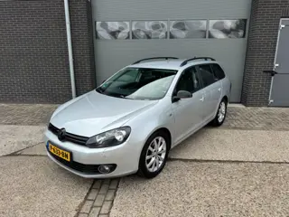 VOLKSWAGEN GOLF 1.2 TSI Highline BlueMotion 