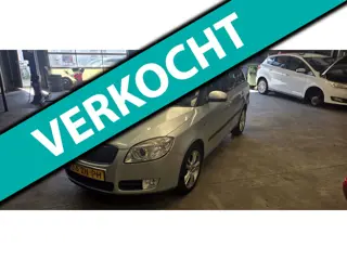 Skoda Fabia Combi 1.6-16V Sport airco trekhaak lm velgen