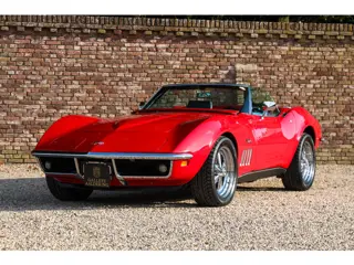 Chevrolet Corvette C3 Stingray Convertible "A show-quality paint job" "A show-quality paint job" - B