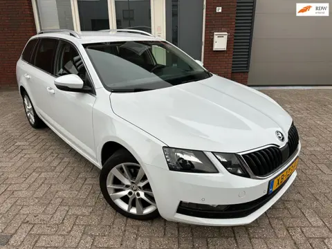 Skoda Octavia Combi 1.5 TSI Greentech Style / Navi / PDC / DAB / Clima / Cruise / Stoelverw