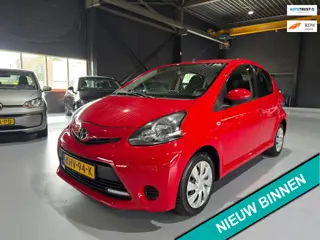 Toyota Aygo 1.0 VVT-i Aspiration Dealer onderhouden|Navigatie|Bleutooth