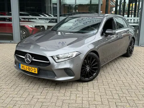 MERCEDES-BENZ A-KLASSE 180 BUSINESS SPORT AIRCO NAVI PDC-CAMERA
