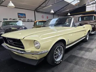 FORD USA MUSTANG cabriolet
