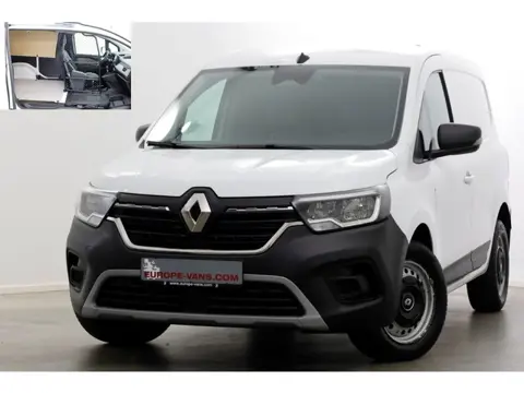 Renault Kangoo 1.3 TCe 130pk Petrol automatic French registration 03-2022