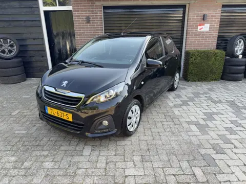 PEUGEOT 108 active