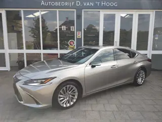 LEXUS ES 300H PRESIDENT LINE