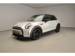 MINI 5-Deurs Cooper | Comfort Access | Panoramadak | Cruise Control | Parkeersensoren | Head-Up | Pa