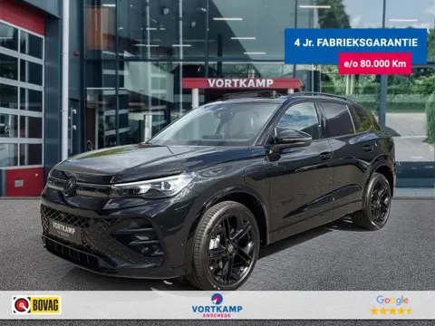 VOLKSWAGEN TIGUAN 1.5 TSI e-HYBRID R-LINE 272PK LEDER/PANOP-DAK/TREKHAAK/H&K/360CAMERA