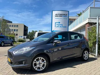 FORD FIESTA 1.0 Titanium  Airco  Vooruitverwarming  lichtmetalen velgen 