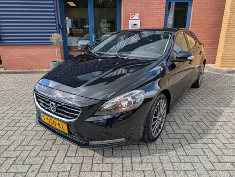 VOLVO V40 2.0 T2 KINETIC, Airco, Achteruitrij camera, Start stop