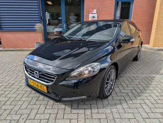 VOLVO V40 2.0 T2 KINETIC, Airco, Achteruitrij camera, Start stop