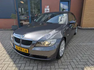 BMW 3-SERIE 320I DYNAMIC EXEC, Automaat,Trekhaak,Cruise,PDC