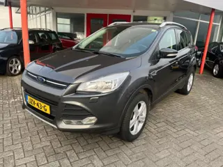 FORD KUGA 1.5 150PK eccoboost  Bluetooth  Nieuwe Distributieriem  Winterpakket 