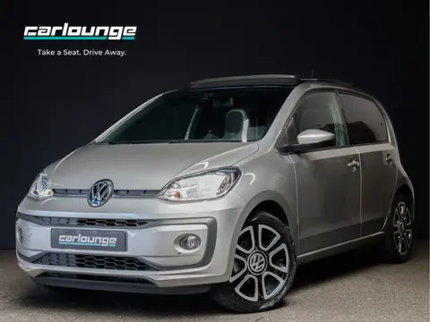 Volkswagen up! 1.0 high up! NL auto|pano|camera|cruise control|16 inch|Stoelverwarming|