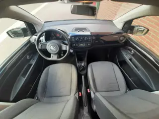 Foto 18 van VOLKSWAGEN UP 1.0 BMT Move 60pk Airco