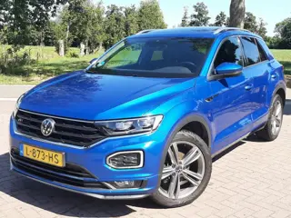 VOLKSWAGEN T-ROC 1.5 TSi 150pk R-Line Digitaal-Dashboard Airco Adap. Cruise-Control Panorama