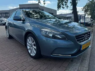 Volvo V40 1.6 D2 Momentum Airco/ECC,Navigatie,Camera