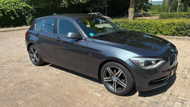 BMW 1-SERIE 
