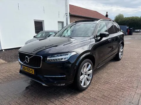VOLVO XC90 D5 AWD 7p. Momentum Pano Pilot Assist
