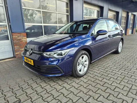 VOLKSWAGEN GOLF 1.5 ETSI LIFE Business, Trekhaak, Stuur/stoel verwarming, Carplay, ACC, ALL IN prijs!