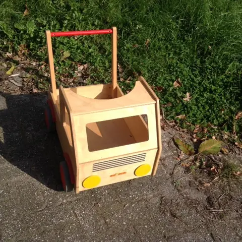 Duw auto, poppenwagen