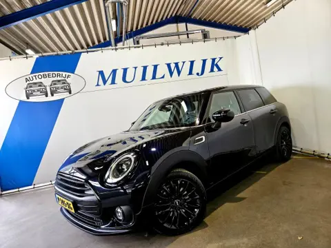 MINI CLUBMAN 1.5 Cooper Business Edition / Black Optic / NL Auto