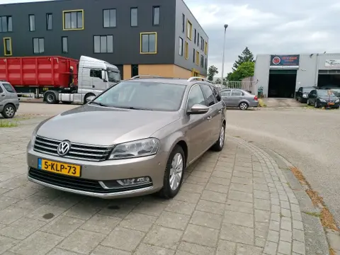 VOLKSWAGEN PASSAT 1.4 TSI COMFL.EX.ED.
