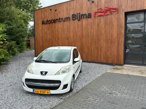 PEUGEOT 107 1.0-12V XR 