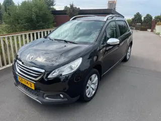 Peugeot 2008 1.2 PureTech Style (bj 2015, automaat)
