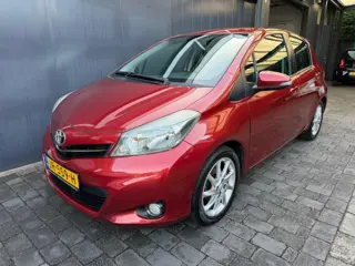 TOYOTA YARIS 1.3 VVT-i Executive Trekhaak Camera 