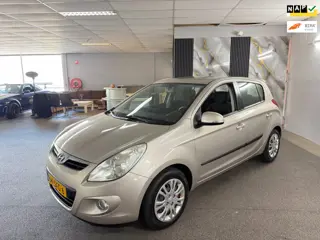Hyundai I20 1.2i i-Motion Apk Nieuw,2e eigenaar,Airco,E-Ramen,N.A.P,Trekhaak,5Deurs,2sleutels,Topsta