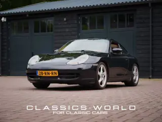 PORSCHE 996   Coupe - Millennium Edition - Violet Chromaflair - Manual! 