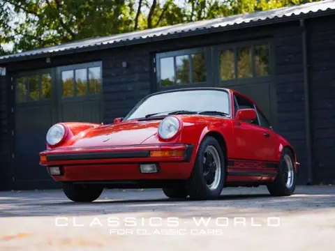 PORSCHE 911 3.2 Carrera CoupÃ© Â Guards Red Â Black Leather