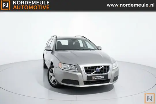 VOLVO V70 2.0F MOMENTUM, Leder, Cruise, AUT
