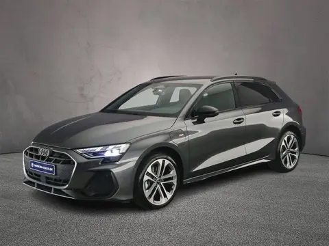 Audi A3 Sportback 40 TFSI e S edition | Trekhaak | Adaptieve Cruise | Camera | SONOS Audio | Ambient