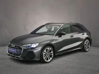 Audi A3 Sportback 40 TFSI e S edition | Trekhaak | Adaptieve Cruise | Camera | SONOS Audio | Ambient